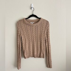 American eagle cable knit sweater - great condition!